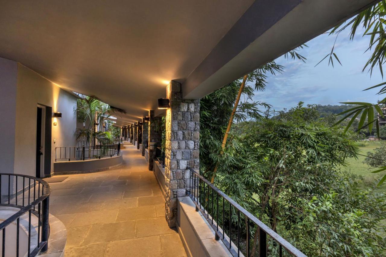 คลับ มหินทรา คอร์เบต Hotel Dhikuli ภายนอก รูปภาพ