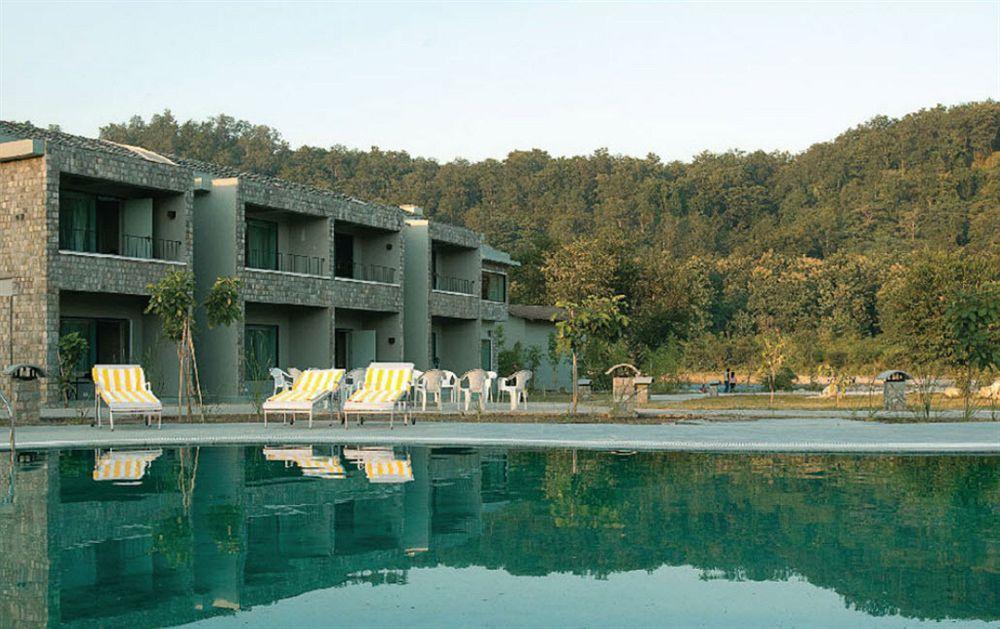 คลับ มหินทรา คอร์เบต Hotel Dhikuli ภายนอก รูปภาพ